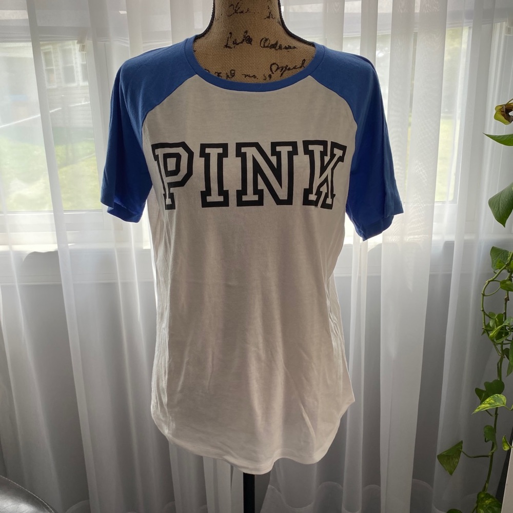 🚨SOLD🚨 PINK by VS T-Shirt NWOT